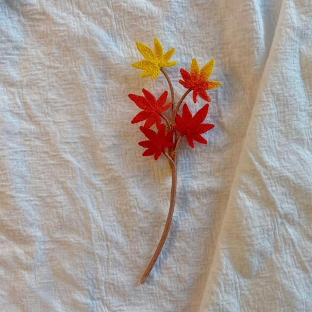 Gehäkelte Ginkgo Brosche & Ahornblatt Brosche Herbst Anstecknadel Handarbeit