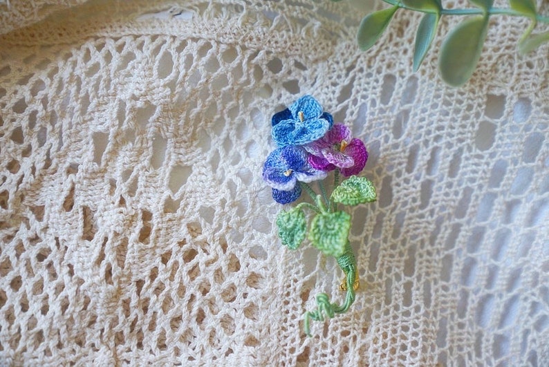 Micro Crochet Pansy Flower Brooch, 14K Gold-Plated Copper Clasp, Floral Pin