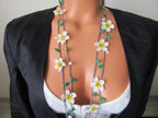Mandelblüte Häkelkette, weiße Frühlingsblume Lange Lariat, Türkisch Oya Spitzenschmuck