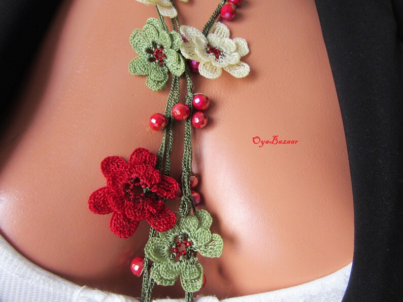Rote Kristall Perlen Häkelkette, Türkische Oya Lariat, Blumen Lange Wickelkette