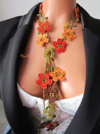 Türkische Oya Häkeln Lange Halskette, Gebrannte Orange Rost Herbst Blume Halskette, Herbst Farbe Lariat Halskette