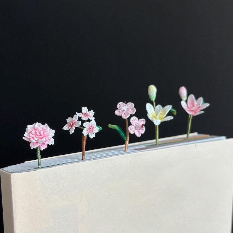 Häkellesezeichen Lilie Pfirsich Kirschblüte Dahlie Mikro Häkeln Frühlingsblumen Floral Handgemacht