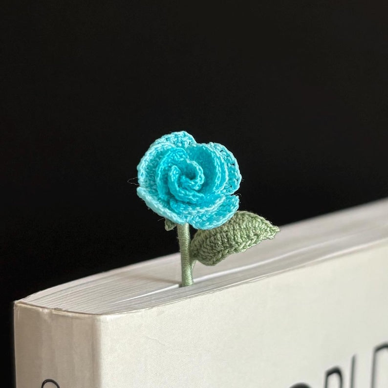 Mini Häkelblume Lesezeichen, handgemacht, Blaue Rose, Rosa Rose, Garten Eisenkraut, Pfirsichblüte, 10-15 cm