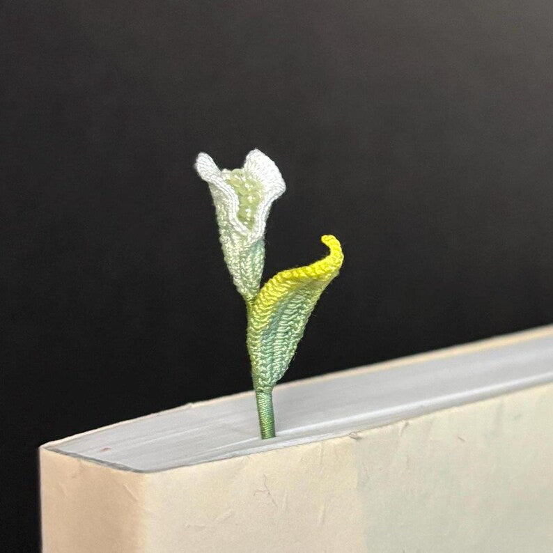 Calla Lilie Lesezeichen Mikro häkeln, handgefertigt, 10-15 cm, Pastell Blumen Lesezeichen