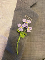 Gehäkelte Stiefmütterchen Brosche Violett Handmade Geburtsblume Februar Hochzeitsschmuck