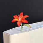 Gehäkeltes Lilien-Lesezeichen Handgemacht Pastell Frühlingsblume Gartenlesen Buch-Accessoire