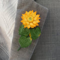 Gehäkelte Sonnenblumen Brosche Handgemachte Anstecknadel Blumenform Hochzeit Trauer Schmuck