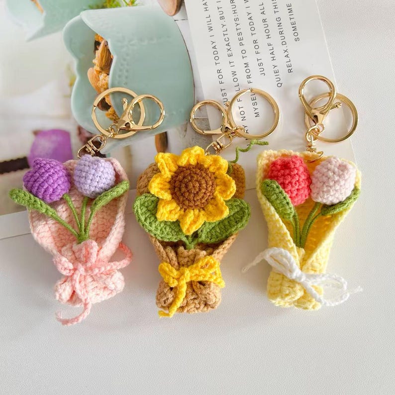 Crochet Flower Keychain – Sunflower, Tulip, or Rose Keyring for Keys, Bag, Backpack