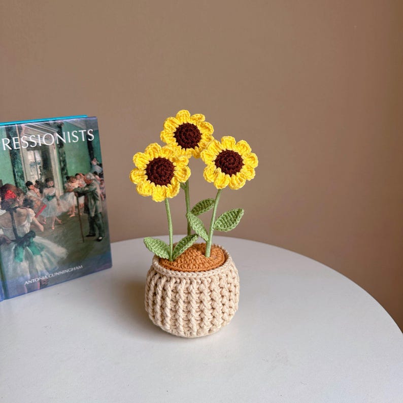 Gehäkelter Sonnenblumentopf, handgemachte Pflanzengeschenk Blume für Weihnachten, Mutter, Oma, Kollegen, Geburtstag, Dankeschön