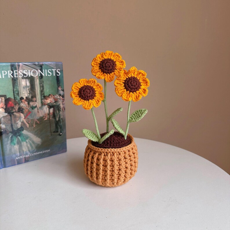 Gehäkelter Sonnenblumentopf, handgemachte Pflanzengeschenk Blume für Weihnachten, Mutter, Oma, Kollegen, Geburtstag, Dankeschön