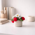 Gehäkelte Erdbeerpflanze, mittlere Größe, handgemachter Blumentopfdekor, künstliche Blume, Schreibtischdekor