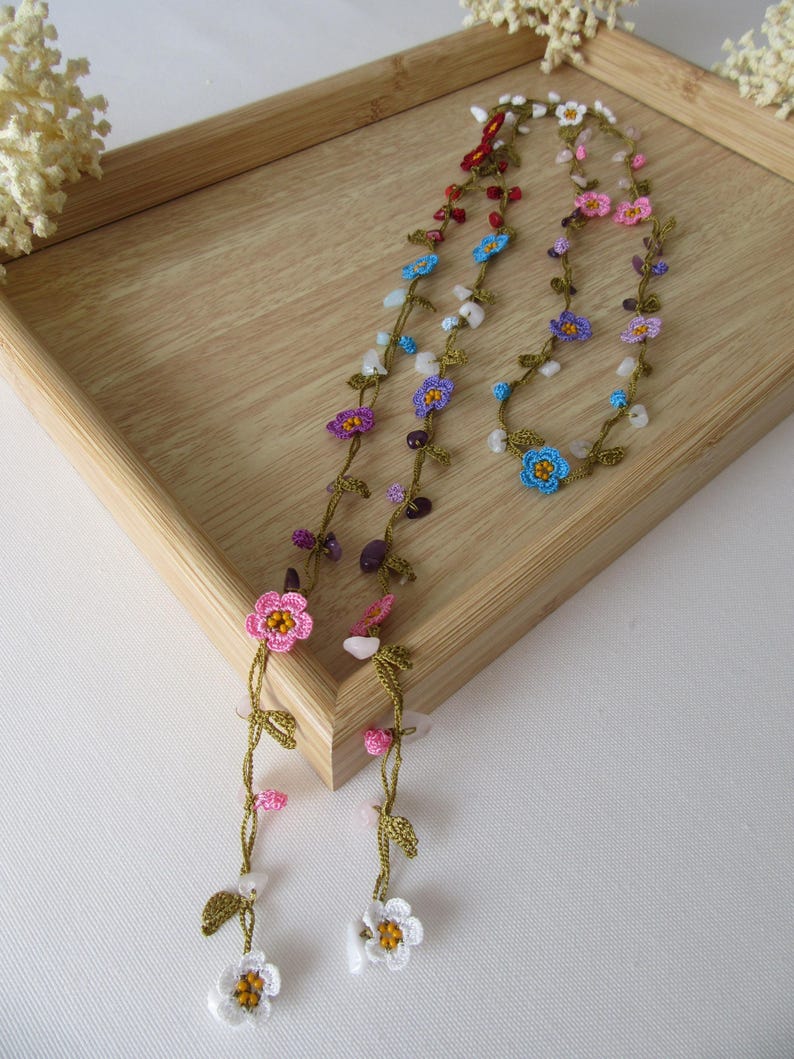 Bunte Micro Blume Häkelkette, Amethyst, Koralle, Rosa Blau Quarz, Howlith Perlen Lange Wrap Lariat Schmuck