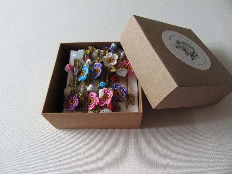 Bunte Micro Blume Häkelkette, Amethyst, Koralle, Rosa Blau Quarz, Howlith Perlen Lange Wrap Lariat Schmuck