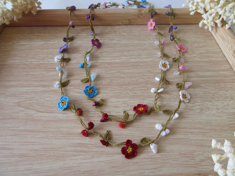 Bunte Micro Blume Häkelkette, Amethyst, Koralle, Rosa Blau Quarz, Howlith Perlen Lange Wrap Lariat Schmuck