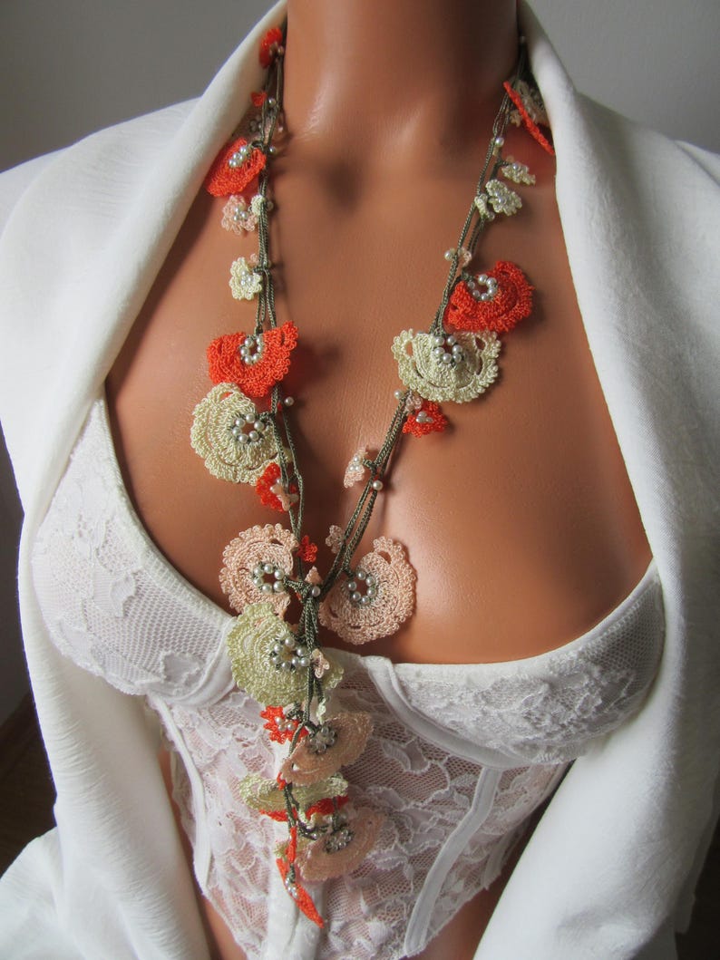 Türkische Oya Blumen Sommer Halskette, Perlen Lange Lariat, Häkelschmuck
