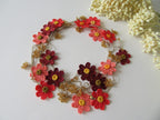 Coral Daisy Lange Häkelkette, Floral Wrap Lariat, Boho Sommer Statement Halskette