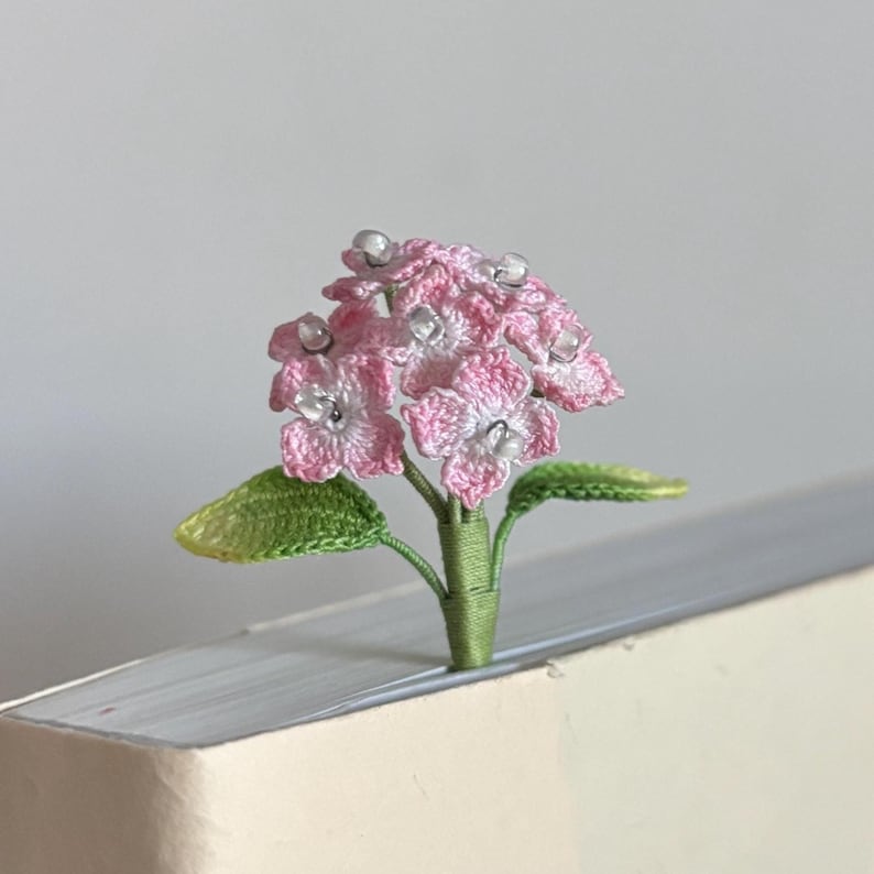 Gehäkeltes Blumen-Lesezeichen Löwenzahn Hortensie Maiglöckchen Handarbeit Lesezeichen Buchliebhaber Geschenk