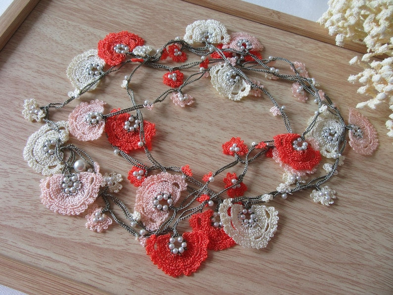 Türkische Oya Blumen Sommer Halskette, Perlen Lange Lariat, Häkelschmuck