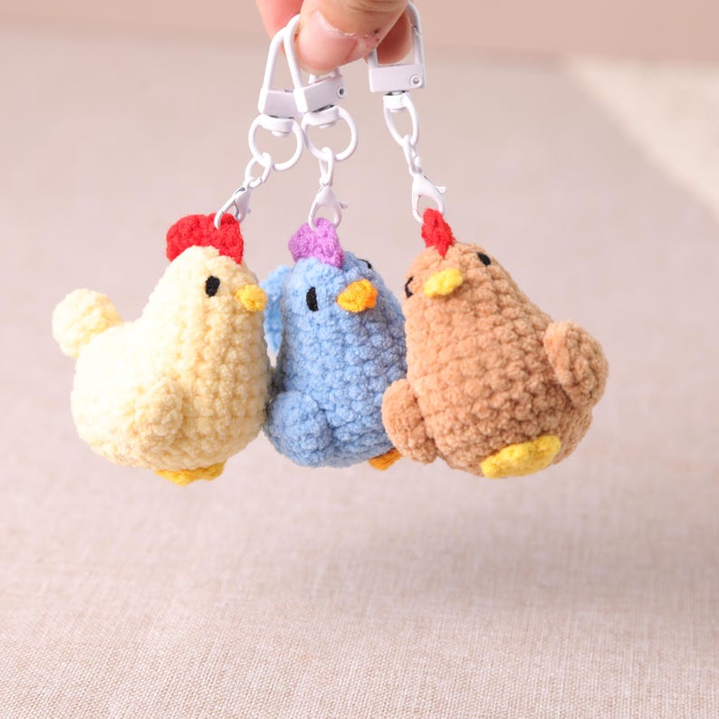 Gehäkeltes Huhn Schlüsselbund, Häkelhenne Plüsch Schlüsselanhänger, Küken Taschenanhänger, Käfig Huhn, 6 cm