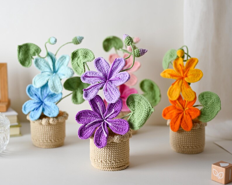 Gehäkelte Sonnenblume im Topf, Baumwollgarn, Handarbeit, Wohnkultur, Deko