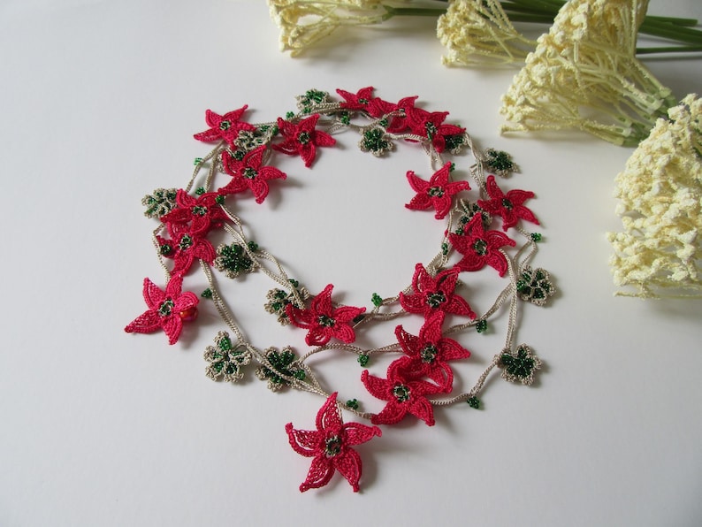 Fuchsia Stern Blume Häkelkette, Türkisch Oya Spitze Sommer Schmuck, Grüne Perlen Lange Lariat