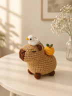 Gehäkelter Capybara Schlüsselanhänger – Amigurumi Tier Anhänger mit Schildkröte, Küken, Ananas Tasche