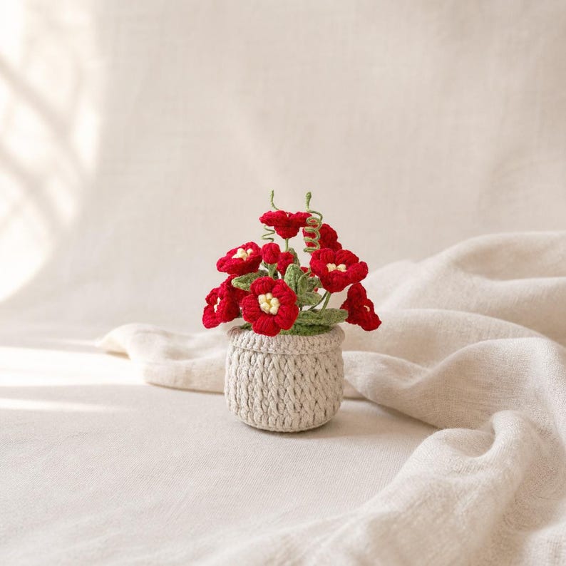 Gehäkelte Mohnblume Topfpflanze Rot 19cm Höhe Handgemacht