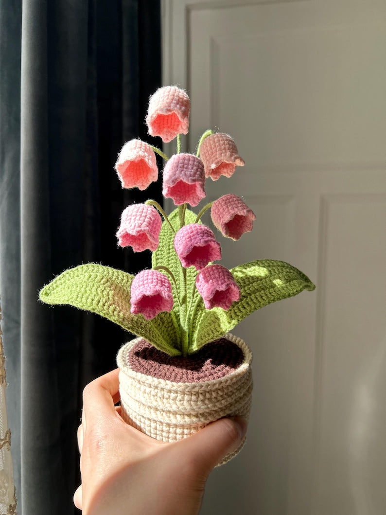 Pot de Muguet en Crochet – Décoration Florale pour Maison et Bureau
