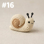 Handgemachter Mini Crochet Tier Schlüsselanhänger - 19 Styles Amigurumi Taschenanhänger - Niedlicher Plüsch Schlüsselanhänger aus Baumwollgarn - 6-7 cm