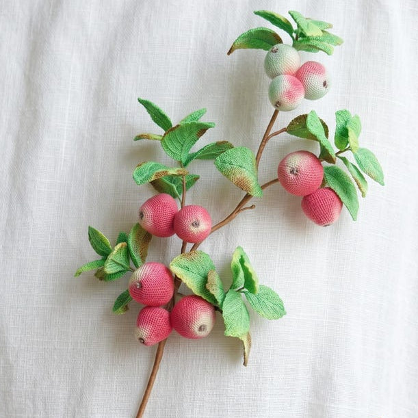 Art-Deco Apfel Blume Brosche, Miniatur Häkelblumen Anstecker für Frauen