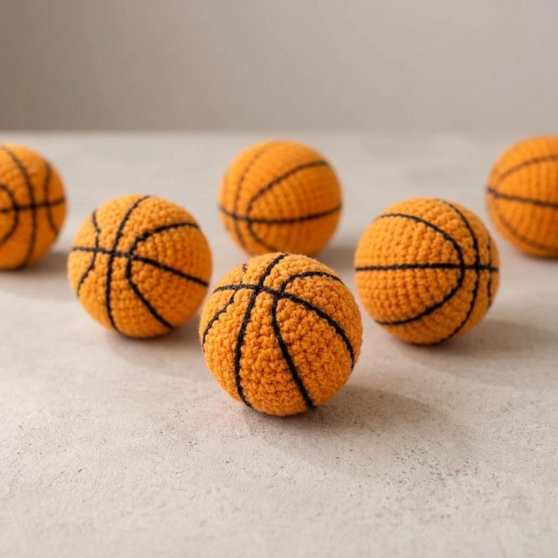 Gehäkelte Sportbälle Set – Fußball, Basketball, Football – Amigurumi Dekoration, 3,5 Zoll