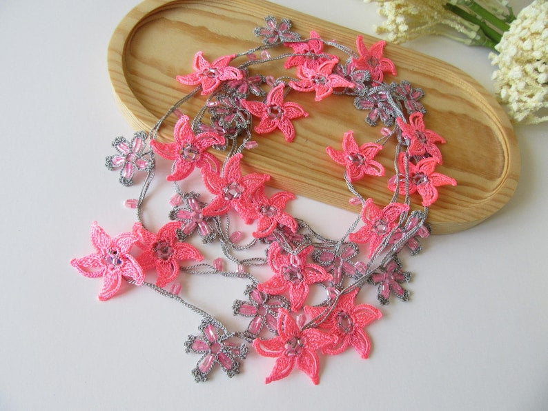 Gelbe Blumen Häkelkette, Türkisch Oya Perlen Lariat, Romantische Sommer Braut Schmuck, Garten Hochzeit Accessoire