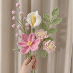 Handgefertigter Häkelblumenstrauß, Pfingstrose Rose Lilien Arrangement, Garn Wohnkultur