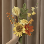 Handgefertigter Häkelblumenstrauß, Pfingstrose Rose Lilien Arrangement, Garn Wohnkultur