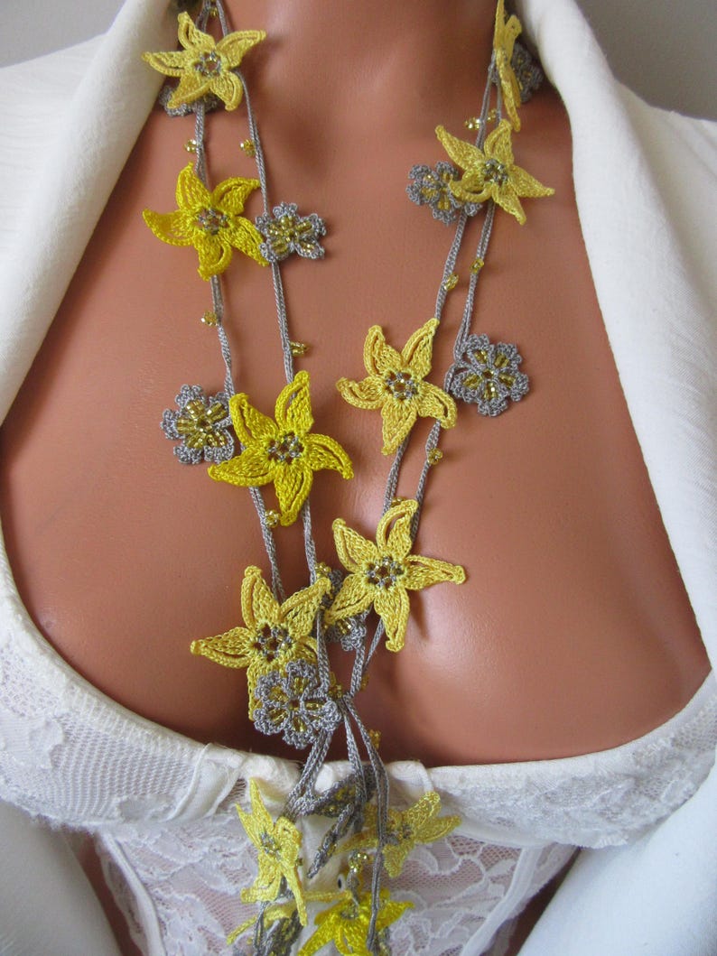Gelbe Blumen Häkelkette, Türkisch Oya Perlen Lariat, Romantische Sommer Braut Schmuck, Garten Hochzeit Accessoire