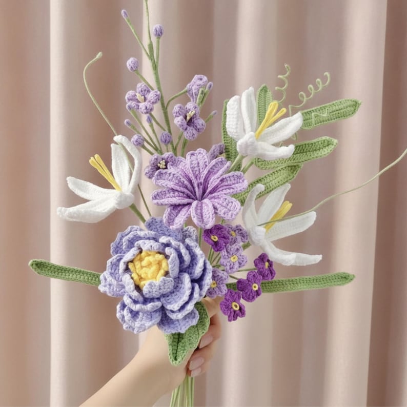 Handgefertigter Häkelblumenstrauß, Pfingstrose Rose Lilien Arrangement, Garn Wohnkultur